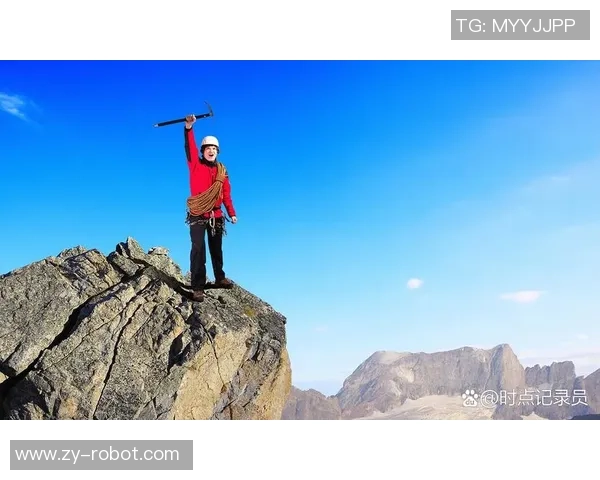 深圳攀岩队团队协作引发热议背后的争议与思考